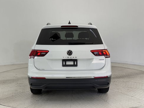 Used 2022 Volkswagen Tiguan S image 10