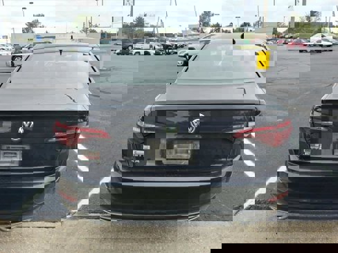 Used 2021 Volkswagen Jetta R-Line image 4