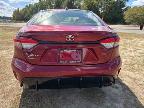 Used 2023 Toyota Corolla SE w/ SE Premium Package image 4