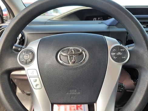 Used 2016 Toyota Prius C Four image 19