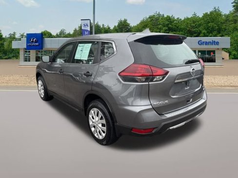 Used 2019 Nissan Rogue S image 10