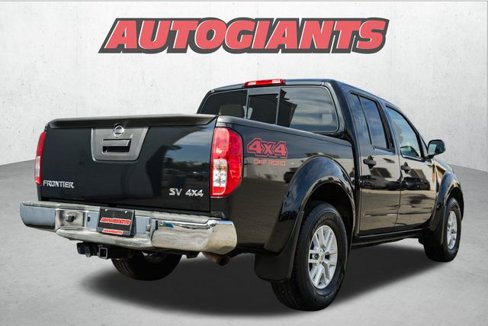Used 2019 Nissan Frontier SV image 8
