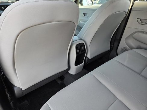 Used 2024 Hyundai Kona SEL w/ Convenience Package image 32