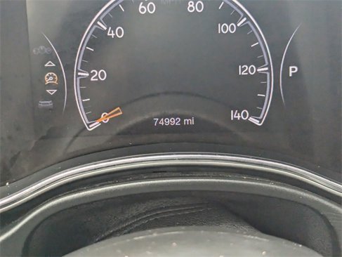 Used 2020 Jeep Grand Cherokee Altitude image 25