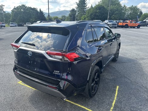 Used 2021 Toyota RAV4 XSE w/ XSE Grade Weather Package image 7