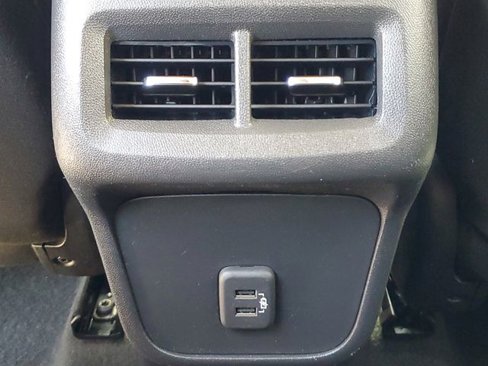 Used 2022 Chevrolet Equinox LT image 15
