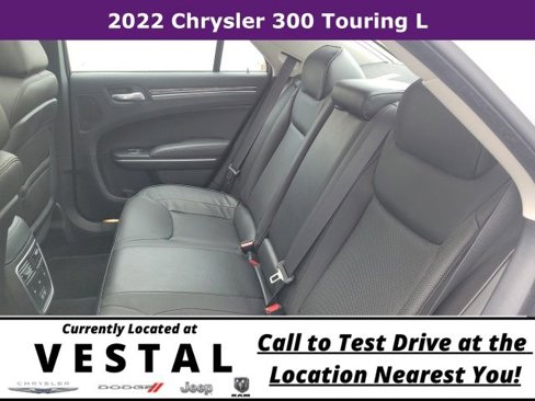 Used 2022 Chrysler 300 Touring L w/ Popular Equipment Group image 9