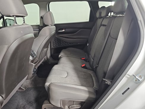 Used 2019 Hyundai Santa Fe SE image 12