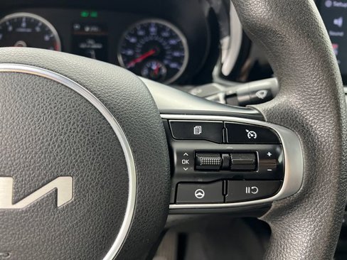 Used 2022 Kia K5 LXS image 36