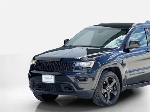 Used 2018 Jeep Grand Cherokee Laredo image 10