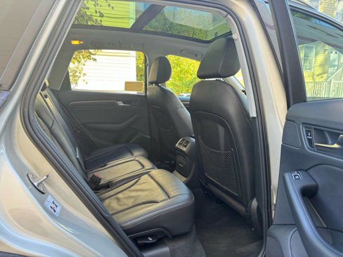 Used 2017 Audi Q5 2.0T Premium image 24