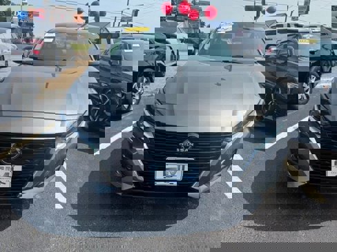 Used 2024 Nissan Altima 2.5 SV image 3