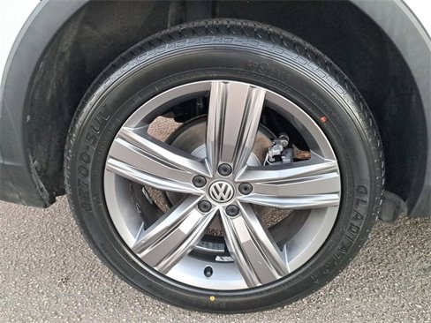 Used 2020 Volkswagen Tiguan SEL image 7