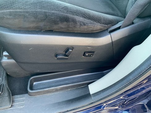 Used 2014 Dodge Grand Caravan SXT image 12