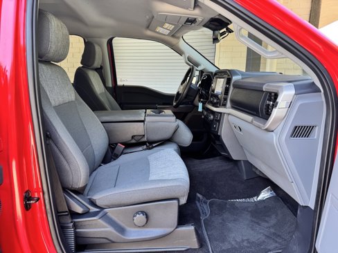 Used 2022 Ford F150 XLT image 12