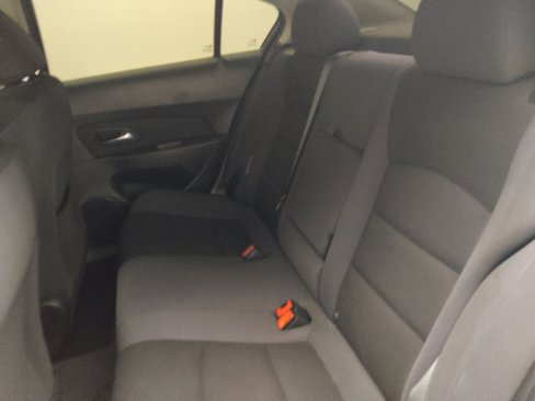 Used 2014 Chevrolet Cruze LT image 18