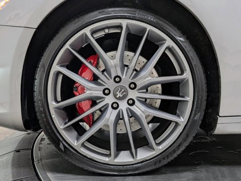 Used 2018 Maserati Ghibli S GranSport image 14
