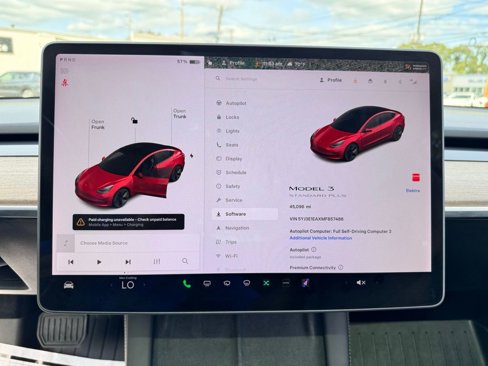 Used 2021 Tesla Model 3 Standard Range Plus image 19