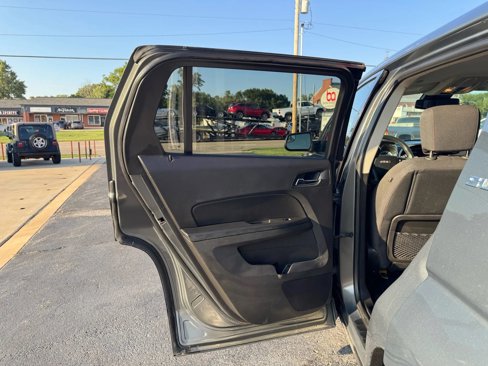 Used 2013 GMC Terrain SLE image 18