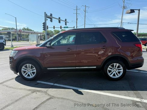 Used 2018 Ford Explorer XLT w/ Equipment Group 201A image 10