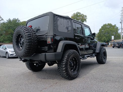 Used 2014 Jeep Wrangler Unlimited Rubicon image 28