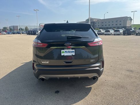 Used 2019 Ford Edge SEL image 4
