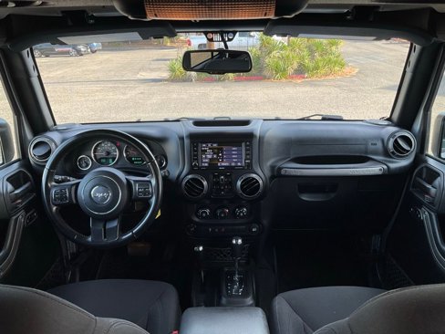 Used 2018 Jeep Wrangler Unlimited Sport S image 28