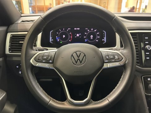 Used 2023 Volkswagen Atlas Cross Sport SE w/ Panoramic Sunroof Package image 9