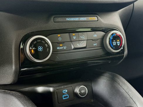Used 2021 Ford Escape SE image 15