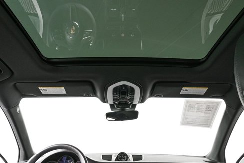 Certified 2025 Porsche Macan image 21