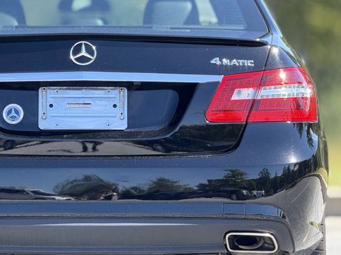 Used 2012 Mercedes-Benz E 350 4MATIC Sedan image 16