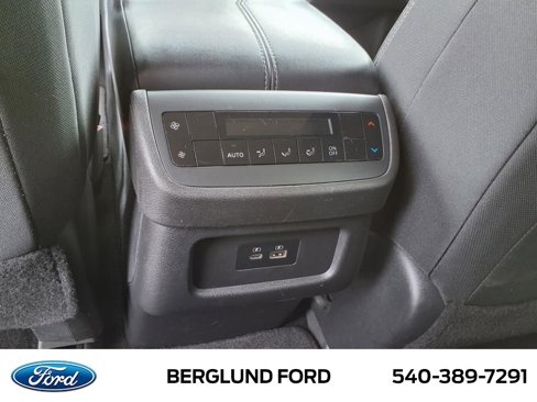 Used 2022 Nissan Pathfinder SV image 36
