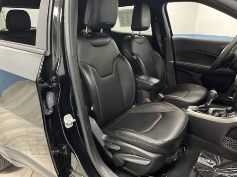Used 2021 Jeep Compass 80th Special Edition image 29