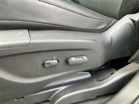 Used 2019 Chevrolet Trax LT w/ LT Convenience Package image 26