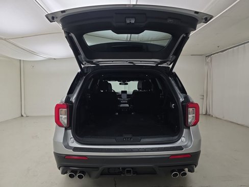 Used 2020 Ford Explorer ST w/ ST Street Pack image 30