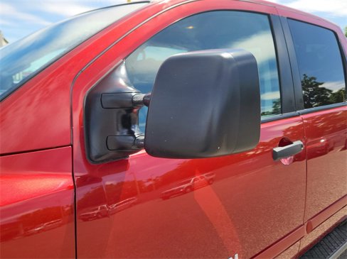 Used 2015 Nissan Titan SV image 14