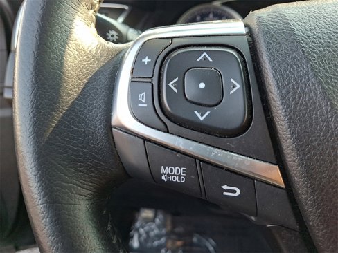 Used 2016 Toyota Camry XLE image 22