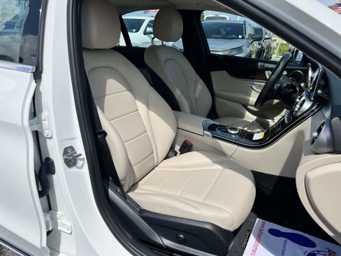 Used 2020 Mercedes-Benz C 300 Sedan image 14