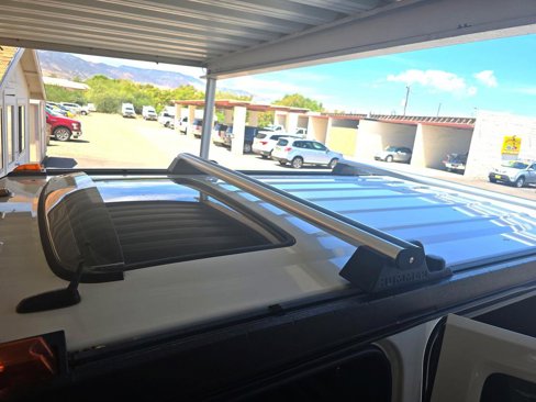 Used 2005 HUMMER H2 w/ Preferred Equipment Group image 12
