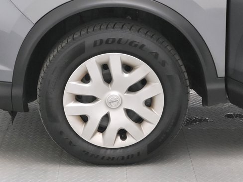 Used 2018 Nissan Rogue Sport S image 31