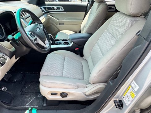 Used 2014 Ford Explorer XLT w/ Equipment Group 201A image 15
