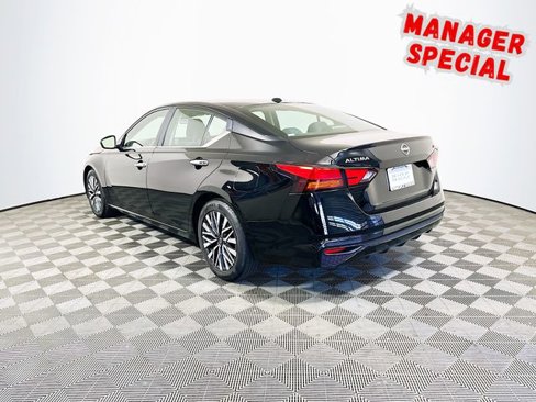 Used 2023 Nissan Altima 2.5 SV image 6
