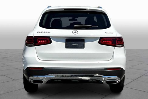 Used 2021 Mercedes-Benz GLC 300 4MATIC image 4