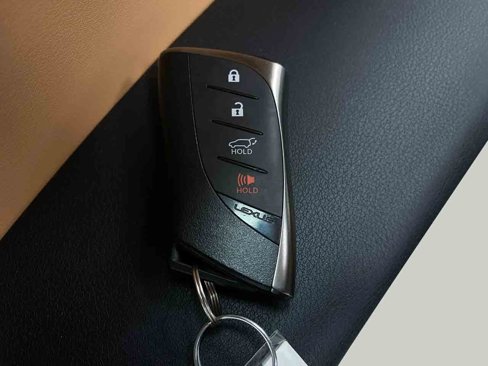 Certified 2024 Lexus RX 350 AWD image 33