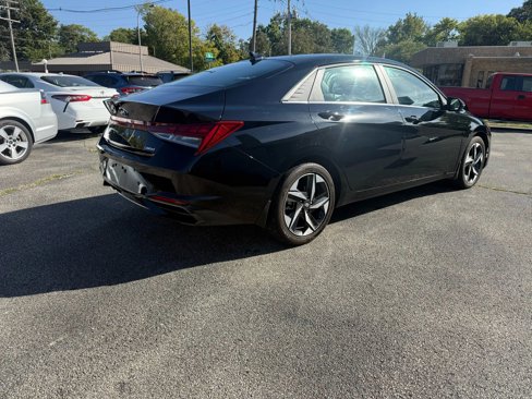 Used 2023 Hyundai Elantra Limited w/ Cargo Package image 5