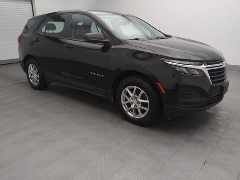 Used 2022 Chevrolet Equinox LS image 11