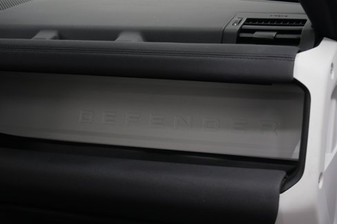 Used 2020 Land Rover Defender 110 First Edition image 26
