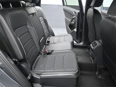 Used 2022 Volkswagen Tiguan SEL R-Line image 29