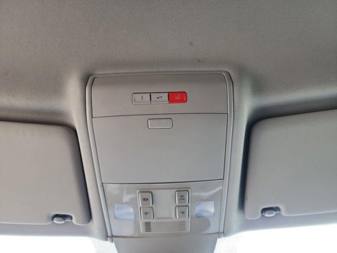 Used 2019 Volkswagen Atlas SE w/ Towing Package image 24