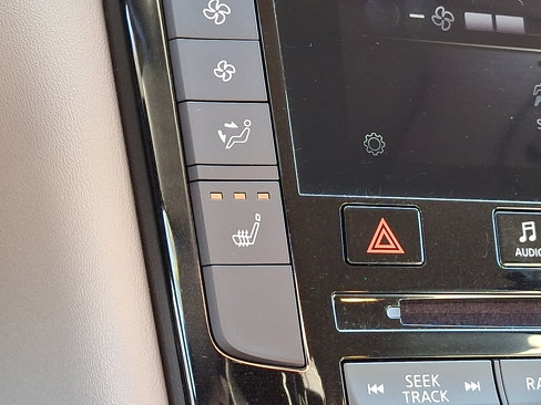 Certified 2024 INFINITI QX50 Luxe image 24